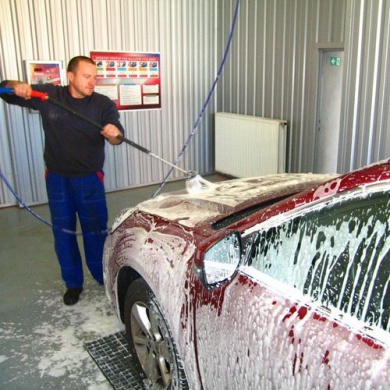 Ručné umytie - osobného vozidla