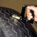 Prerezanie záberovej pneumatiky